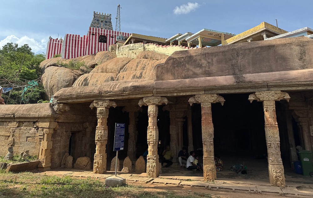 Kundrakudi Temple